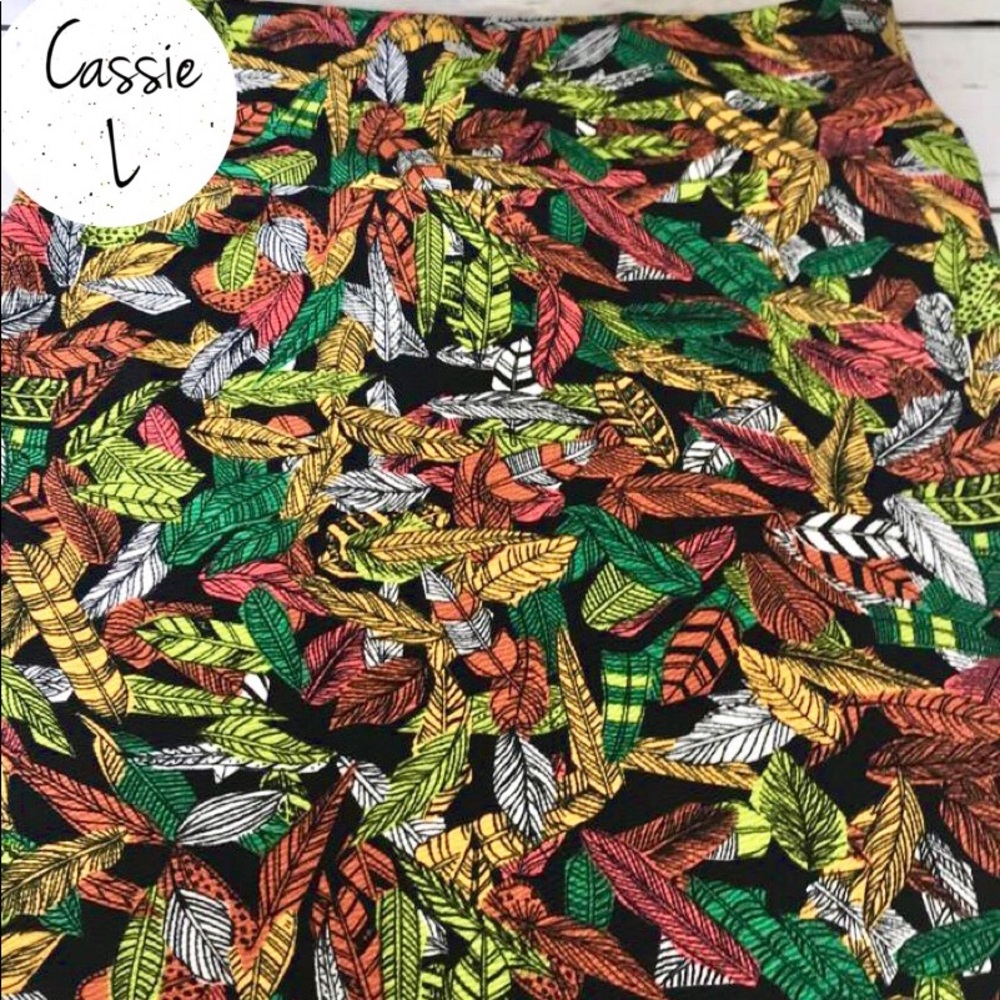 💝💝💝 3 for $33 LuLaRoe Cassie Pencil Skirt